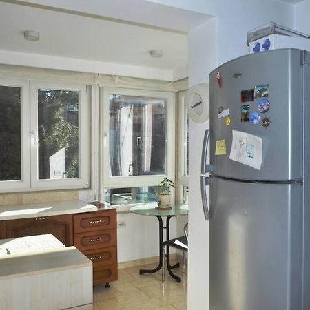 Chic City Retreat - Stylish Apartment In Bllok, Tiran Dış mekan fotoğraf