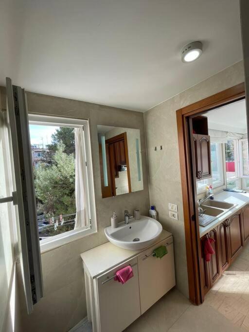 Chic City Retreat - Stylish Apartment In Bllok, Tiran Dış mekan fotoğraf
