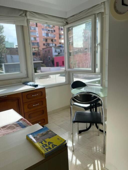 Chic City Retreat - Stylish Apartment In Bllok, Tiran Dış mekan fotoğraf