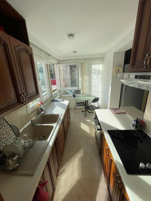 Chic City Retreat - Stylish Apartment In Bllok, Tiran Dış mekan fotoğraf