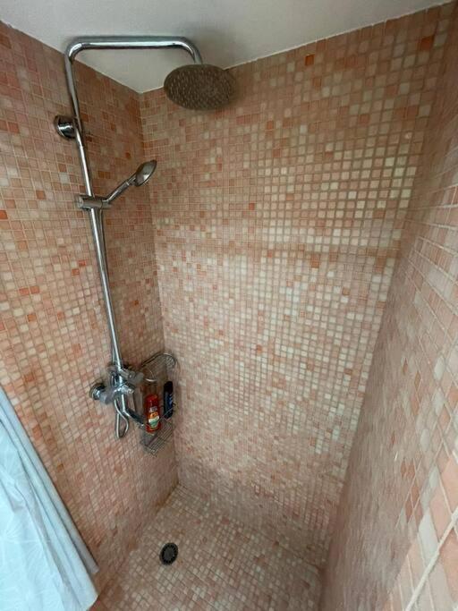Chic City Retreat - Stylish Apartment In Bllok, Tiran Dış mekan fotoğraf